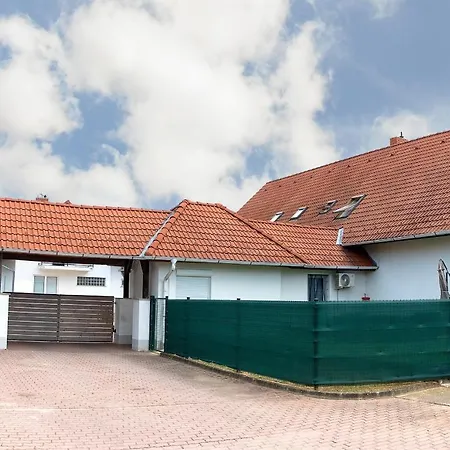 Lux Apartman *
